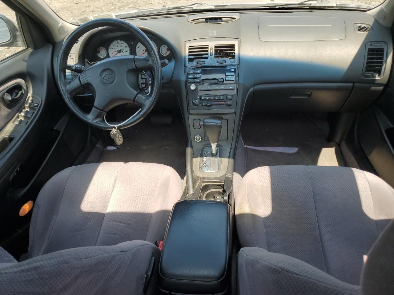 2000 NISSAN Maxima