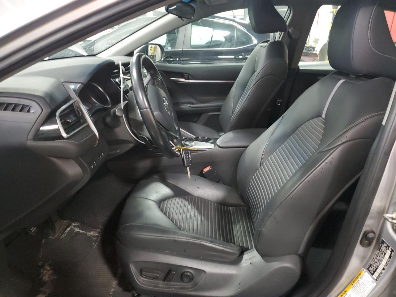2018 TOYOTA CAMRY