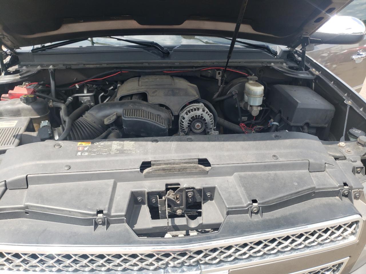 2011 CHEVROLET Suburban