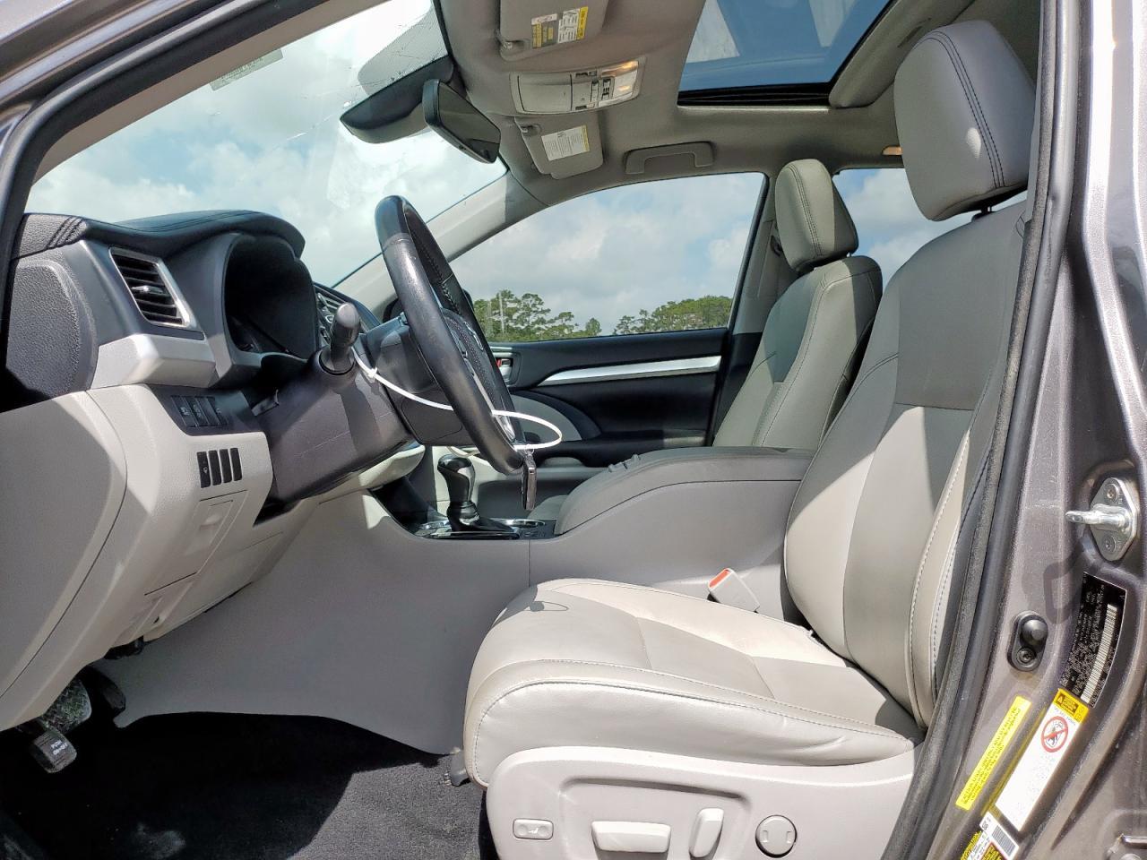 2018 TOYOTA HIGHLANDER