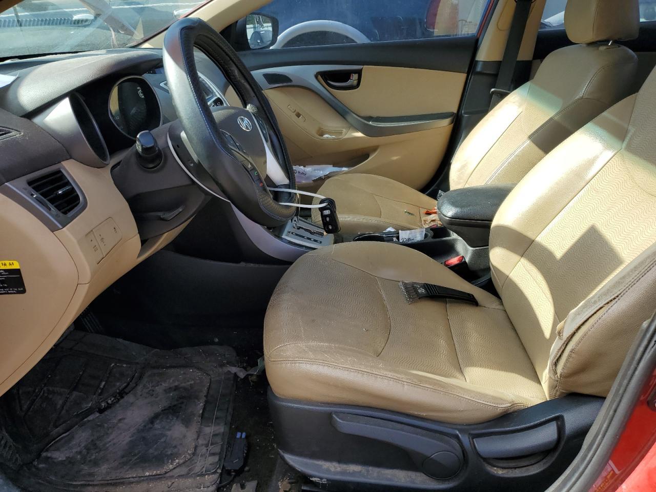 2012 HYUNDAI ELANTRA