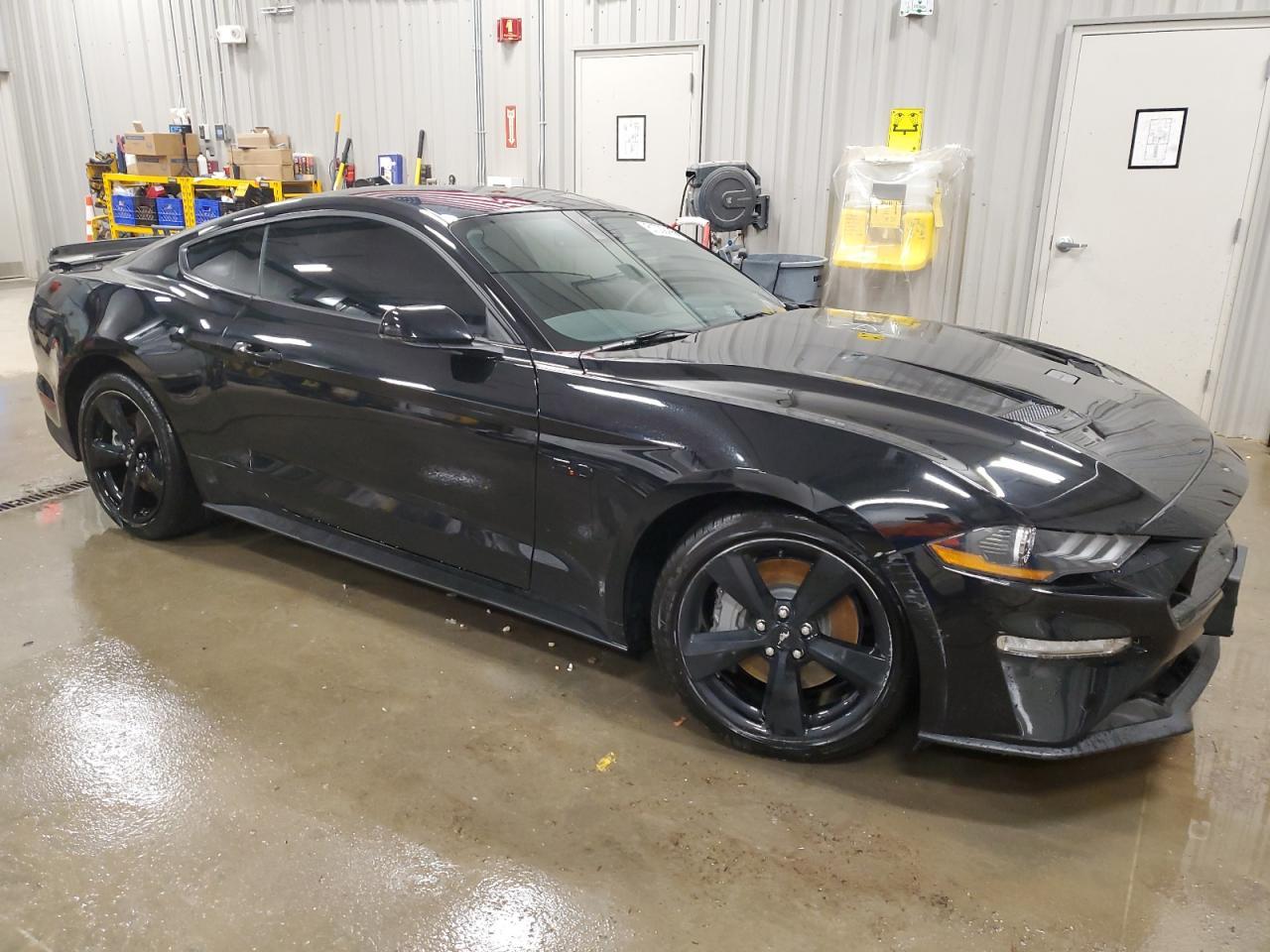 2022 FORD MUSTANG