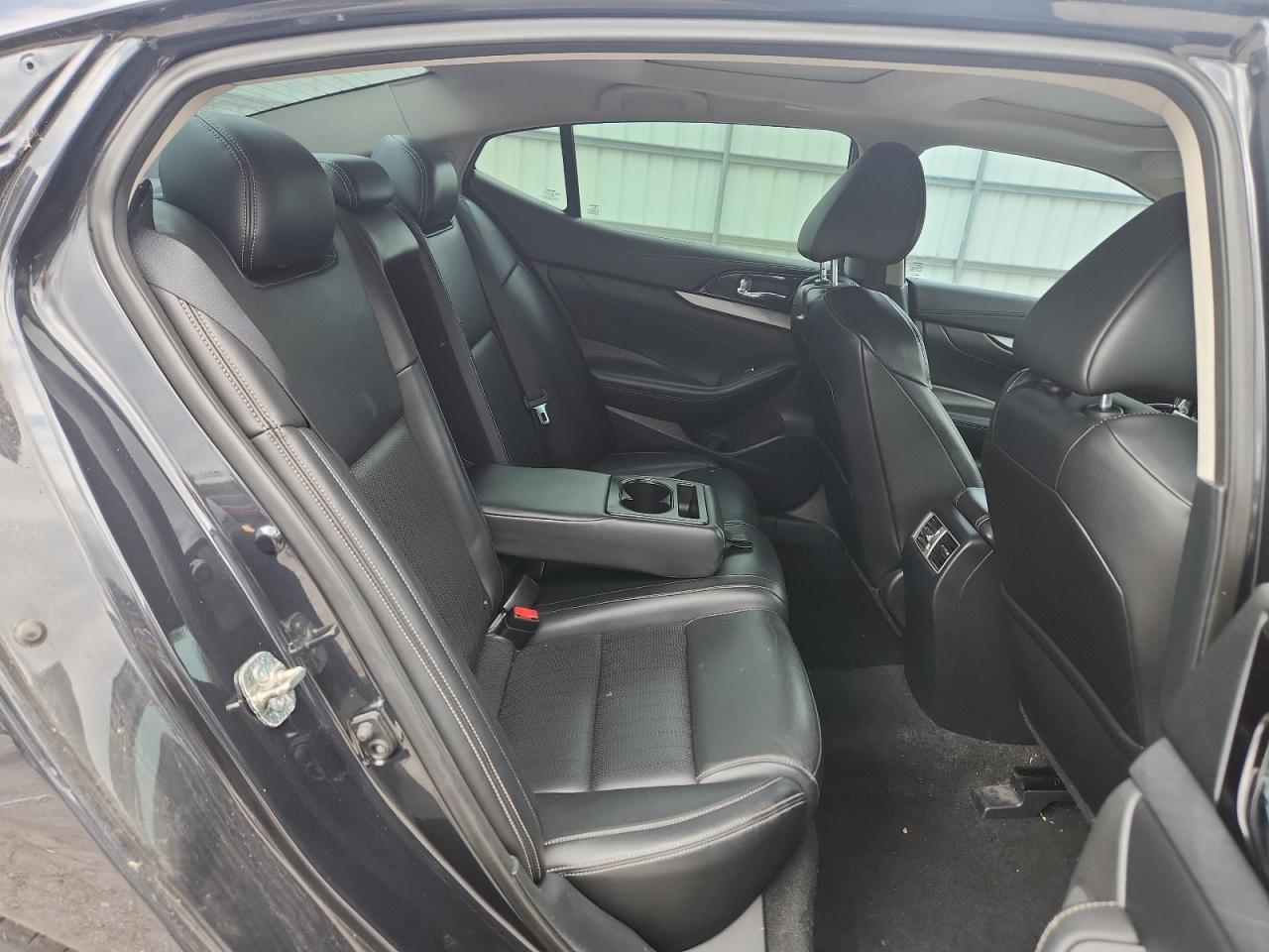 2016 NISSAN Maxima