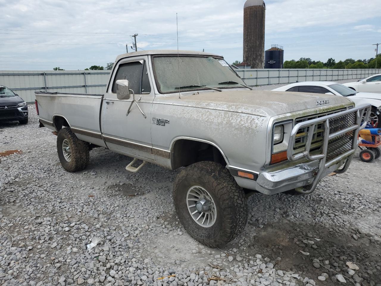 1985 DODGE W-Series