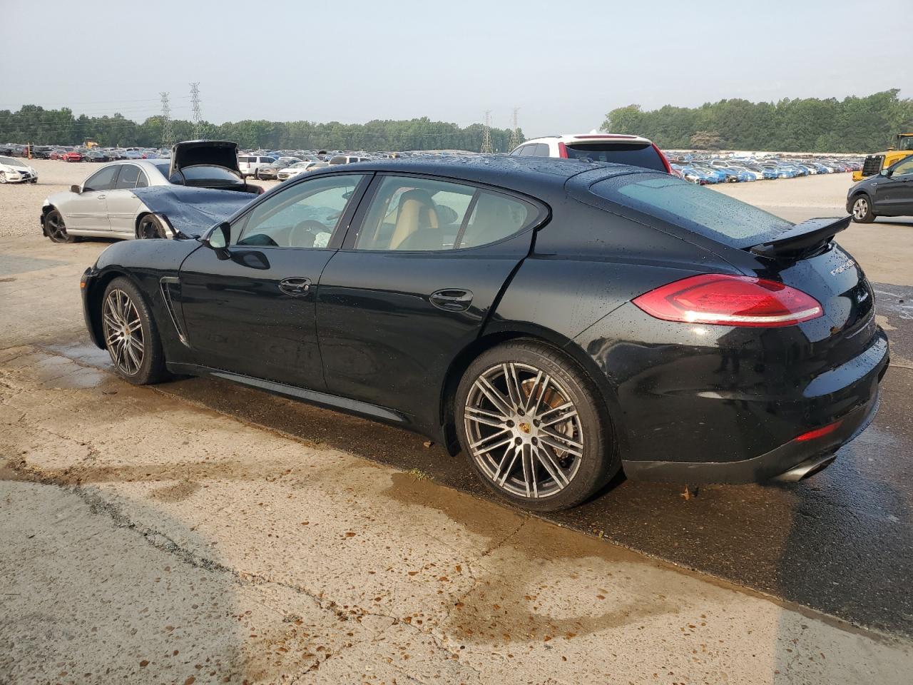 2015 PORSCHE Panamera