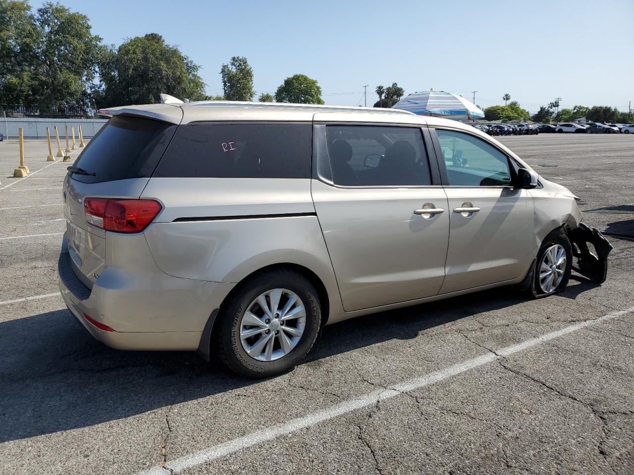 2016 KIA SEDONA