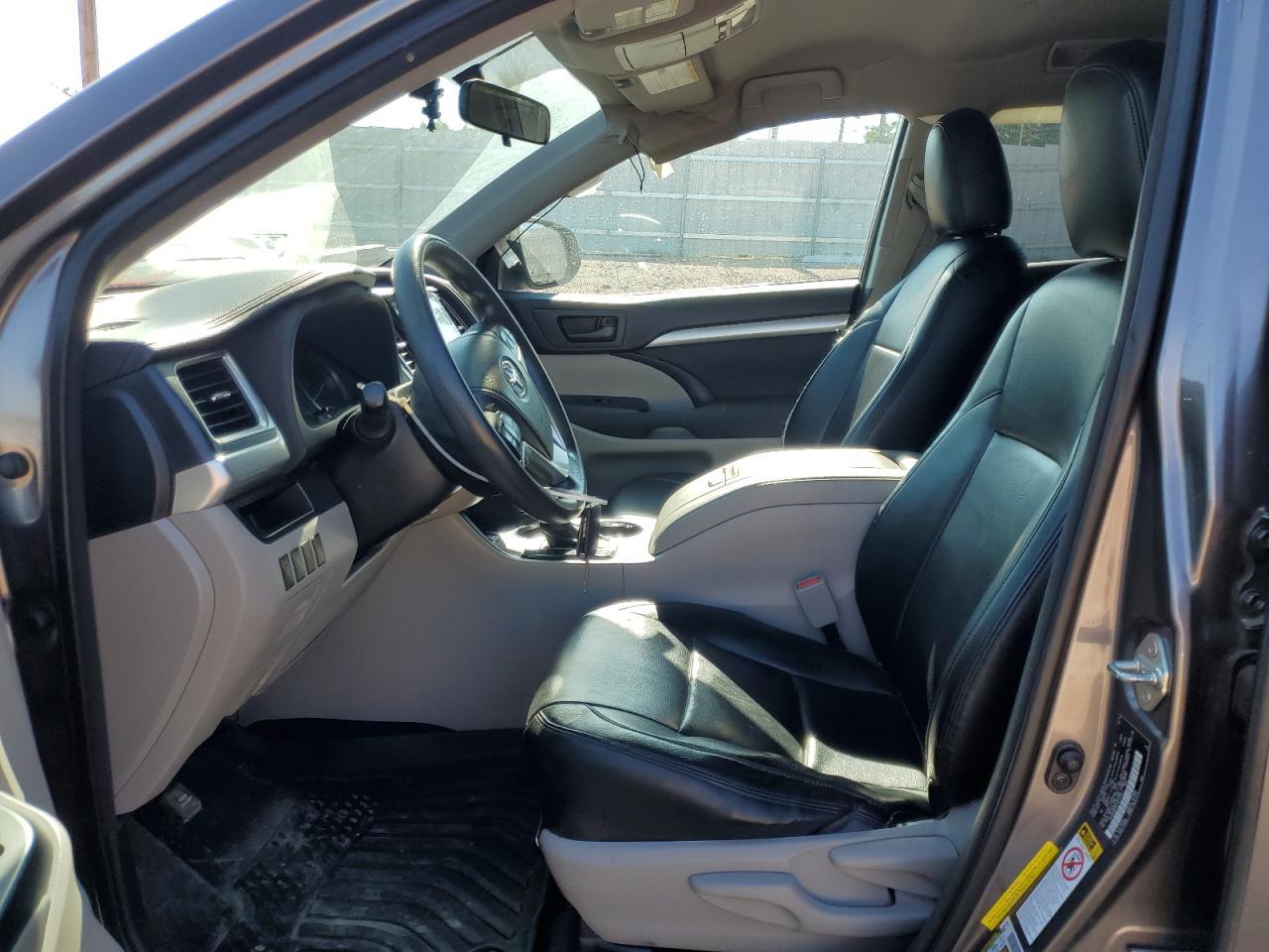 2015 TOYOTA HIGHLANDER