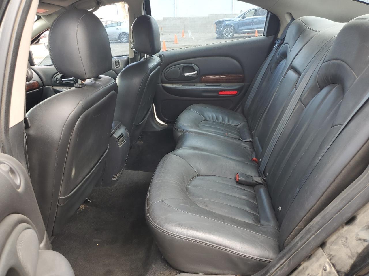 2004 CHRYSLER 300