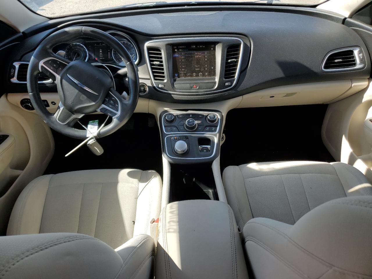 2016 CHRYSLER 200