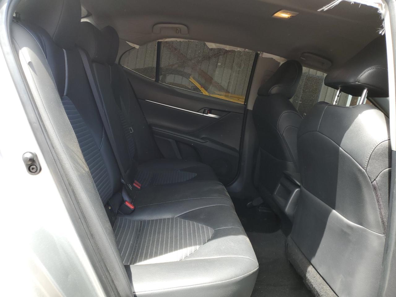 2018 TOYOTA CAMRY