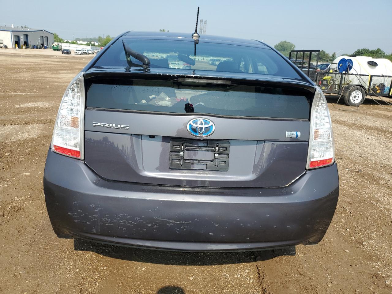 2011 TOYOTA PRIUS