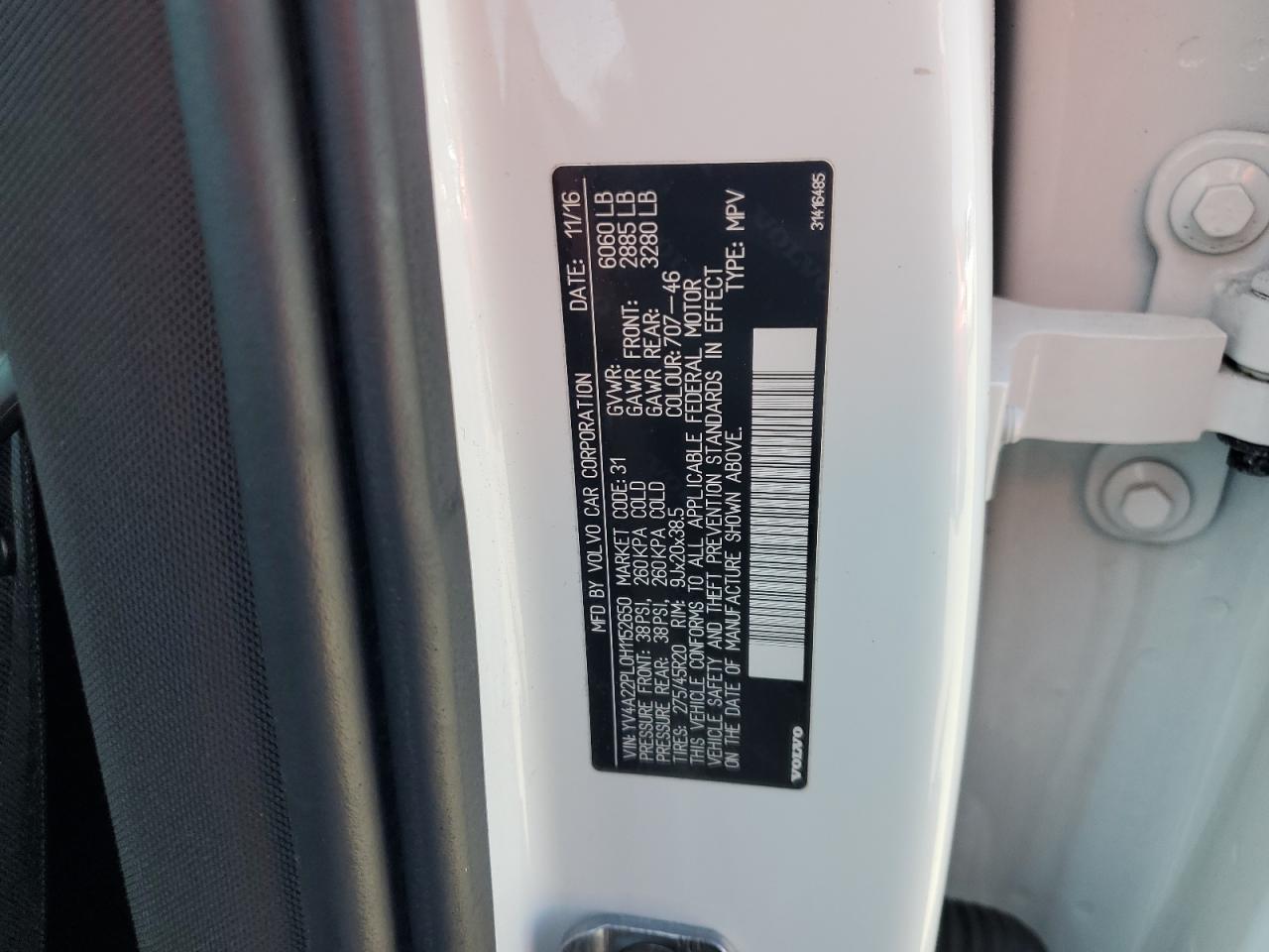 2017 VOLVO XC90