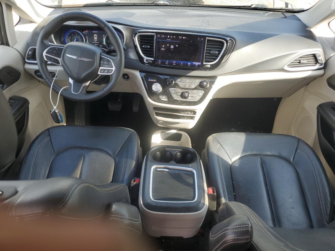2022 CHRYSLER Pacifica