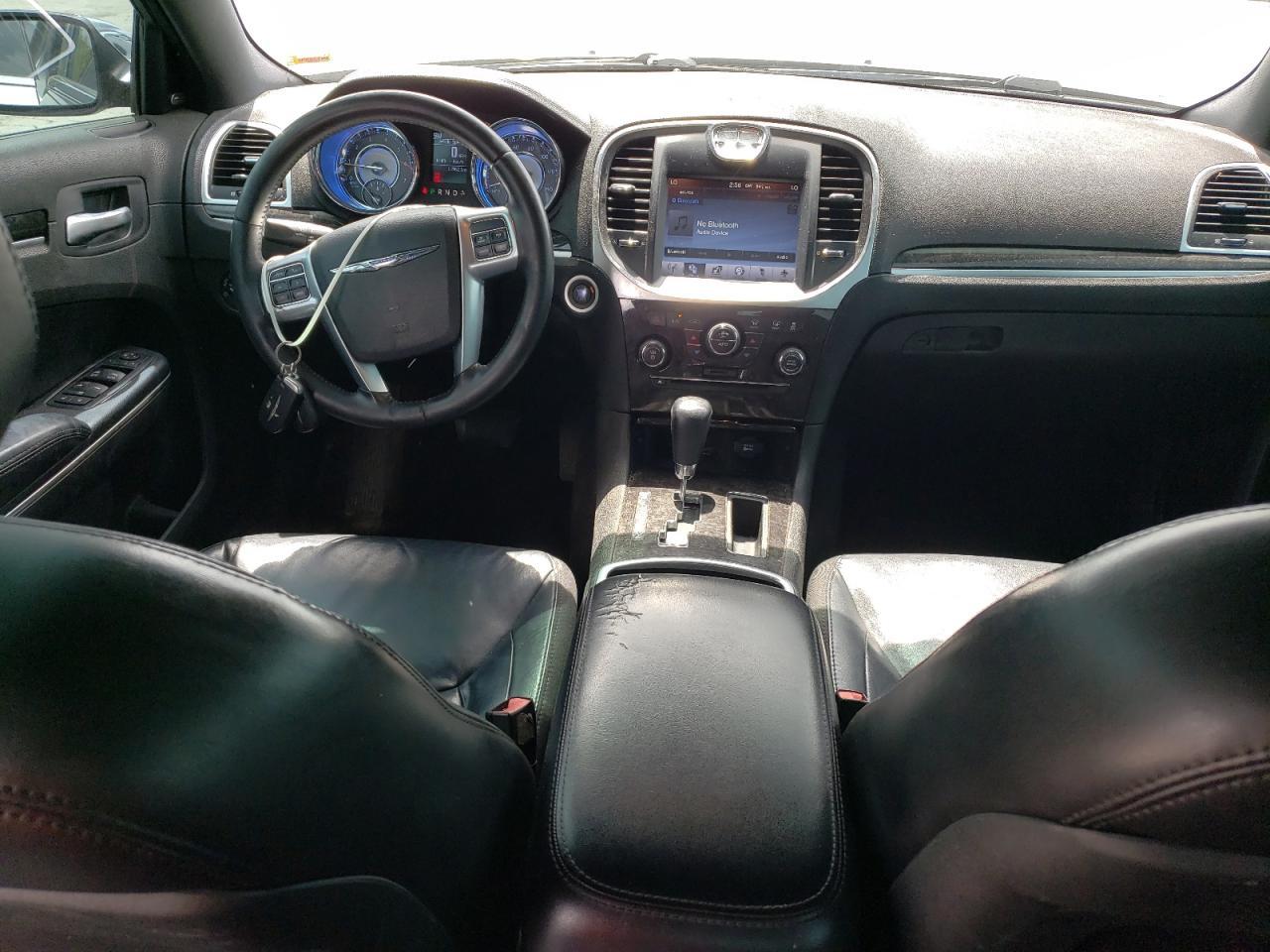 2011 CHRYSLER 300
