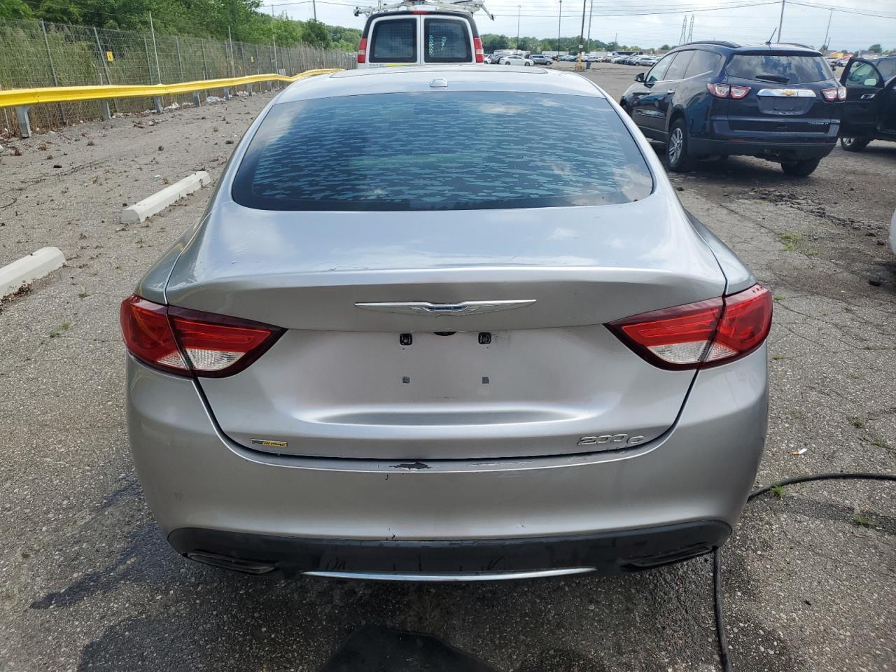 2015 CHRYSLER 200
