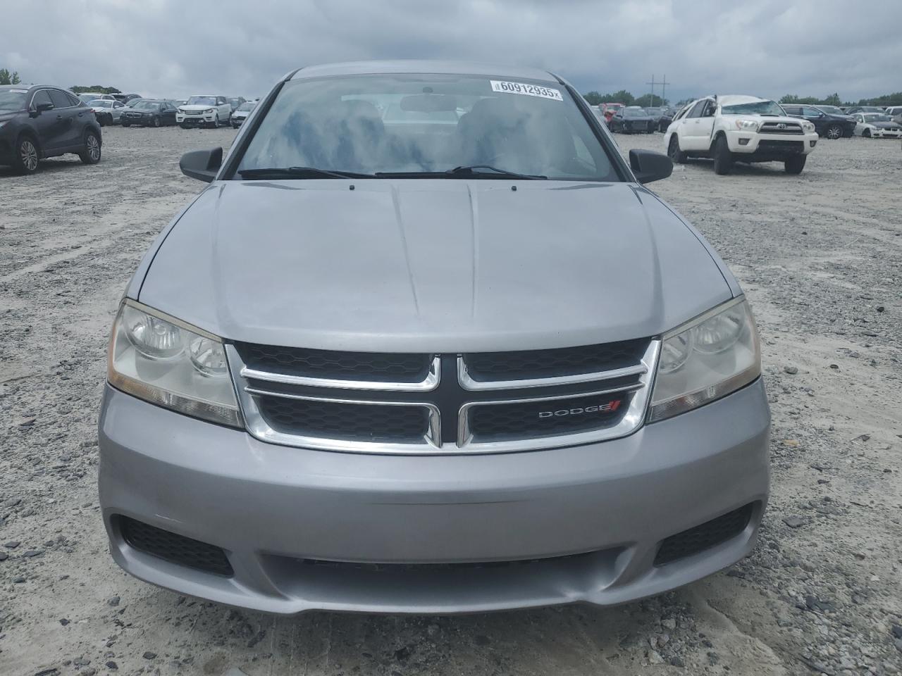 2013 DODGE Avenger