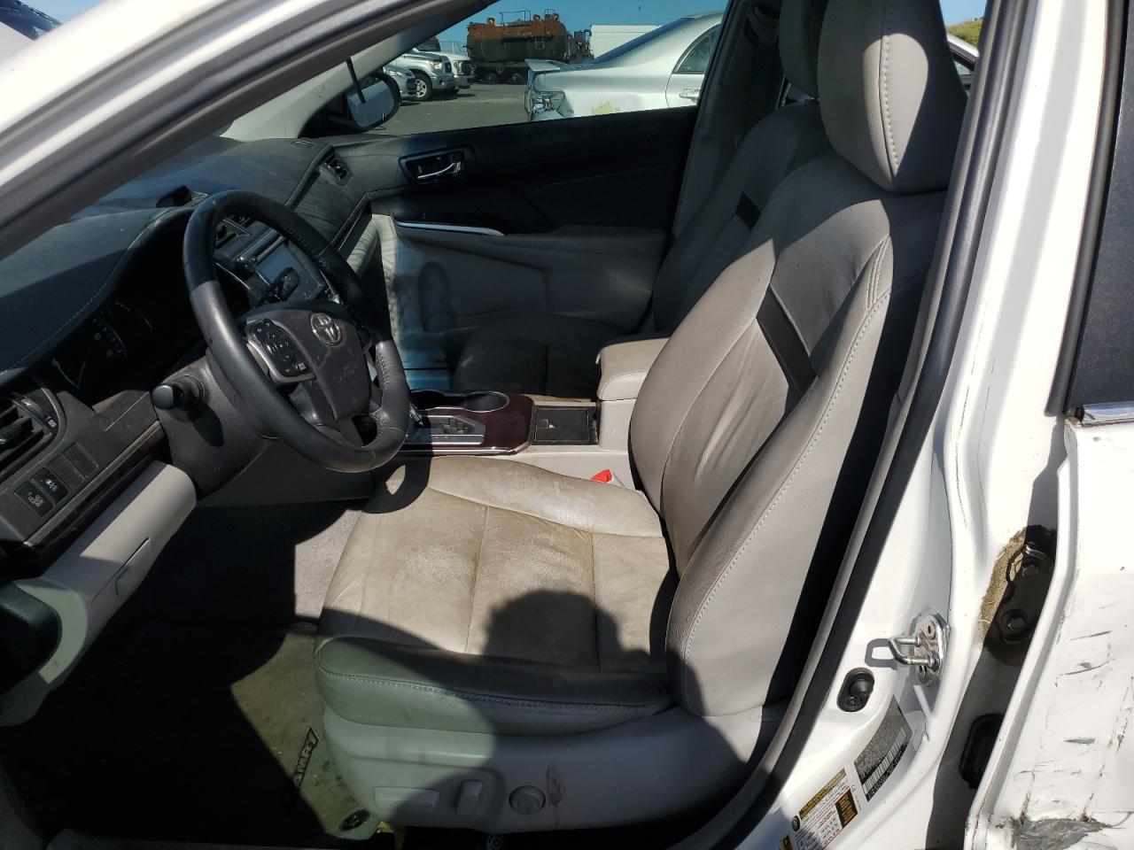 2014 TOYOTA CAMRY