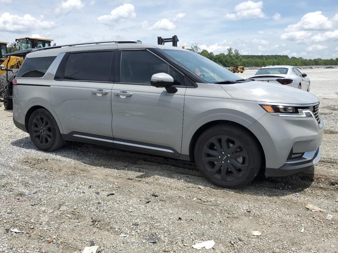 2024 KIA Carnival