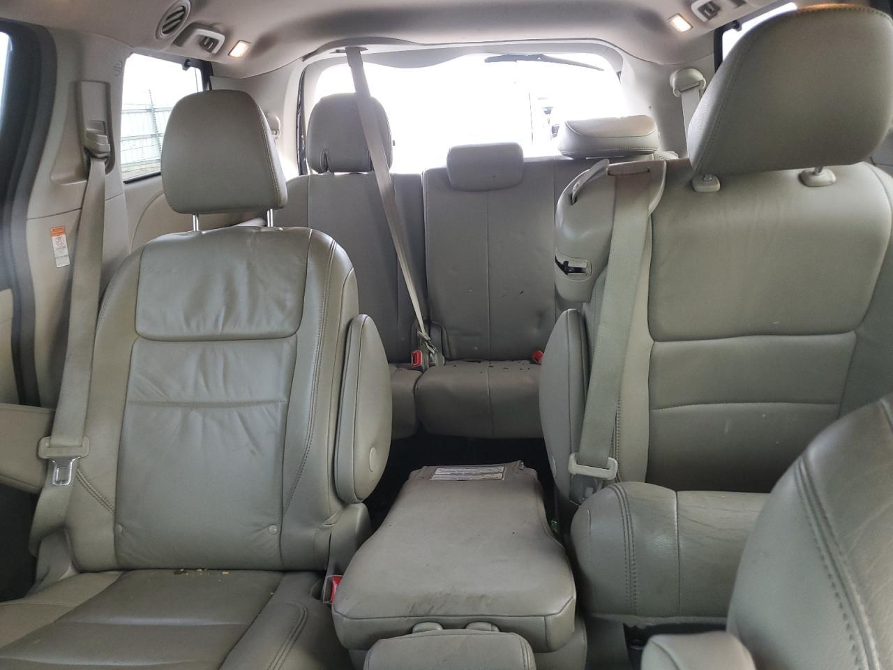 2019 TOYOTA SIENNA