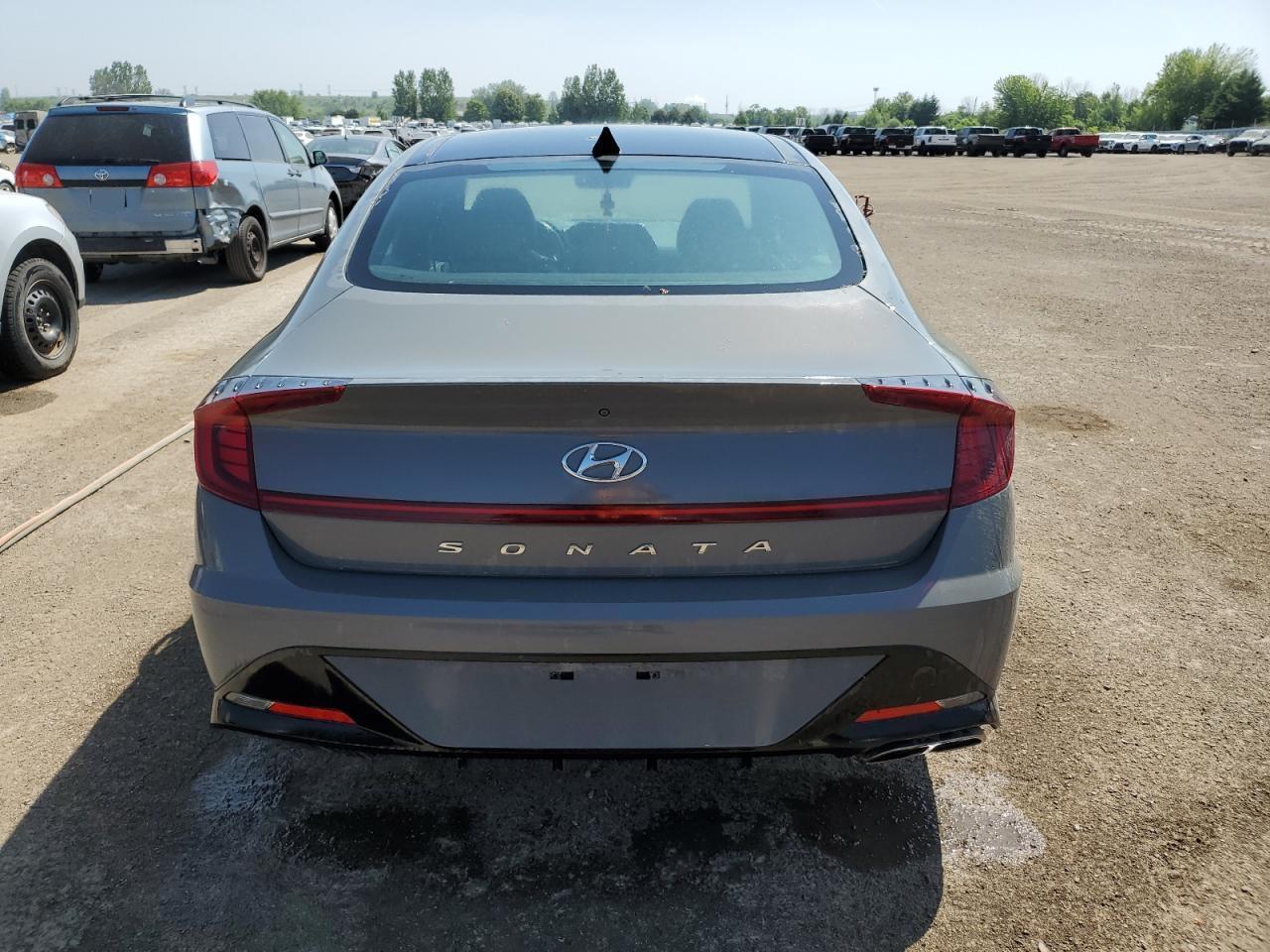 2022 HYUNDAI SONATA