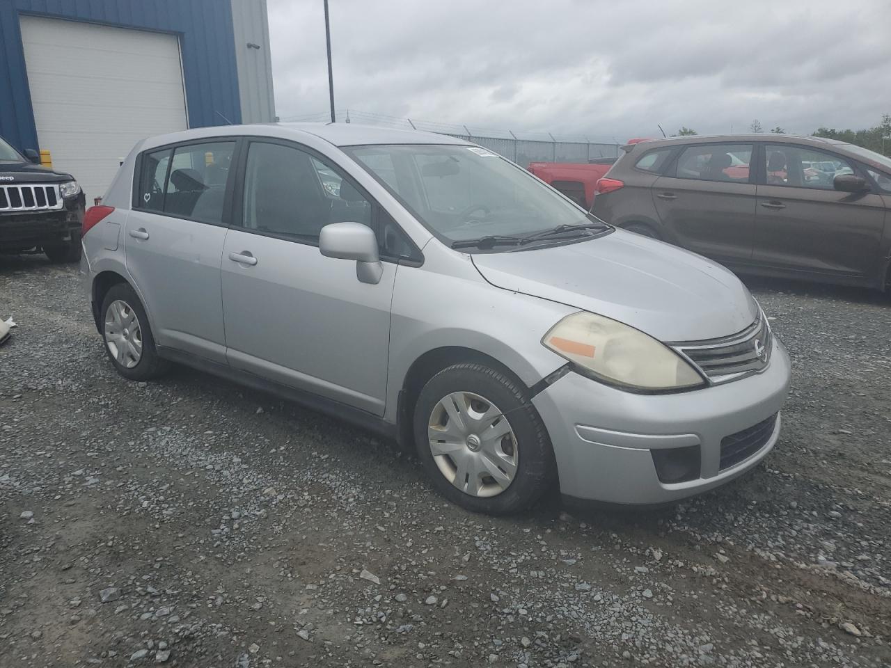 2010 NISSAN VERSA