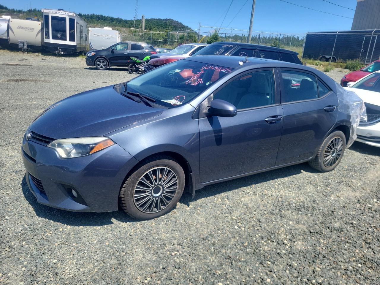 2015 TOYOTA COROLLA