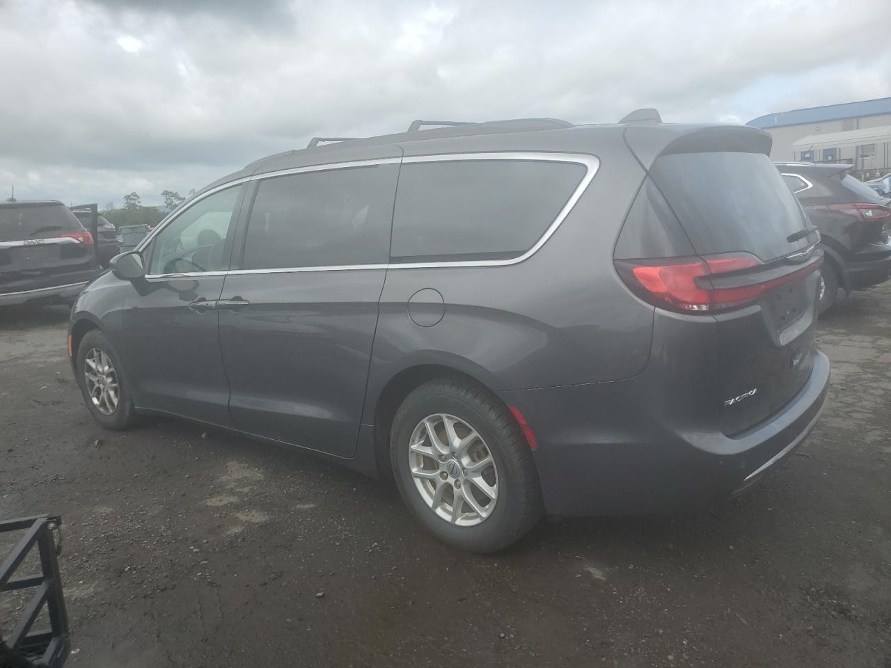 2022 CHRYSLER Pacifica