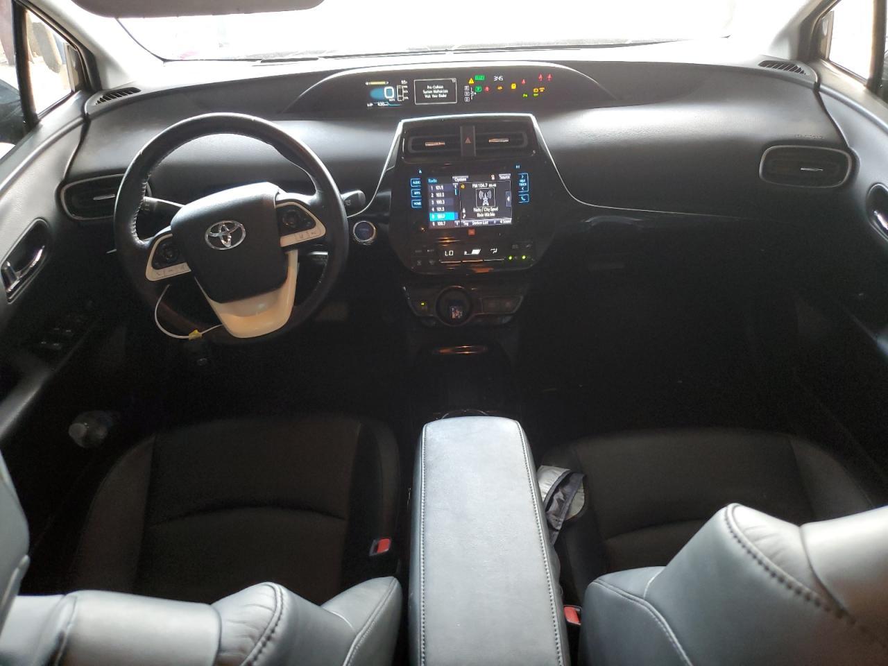 2017 TOYOTA PRIUS