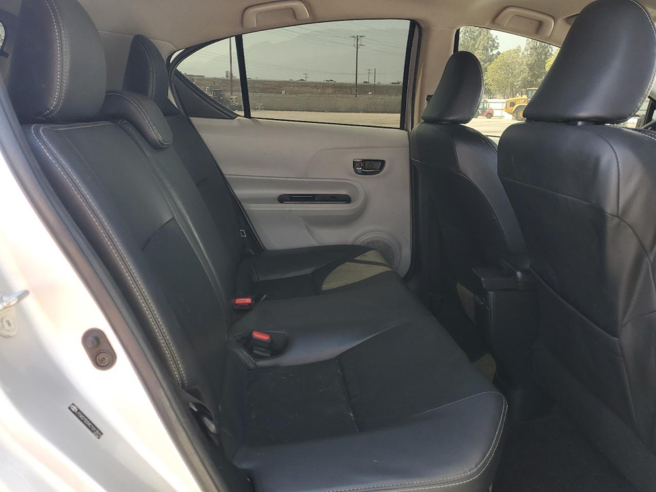2012 TOYOTA Prius c