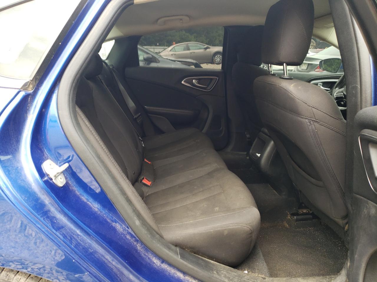 2015 CHRYSLER 200