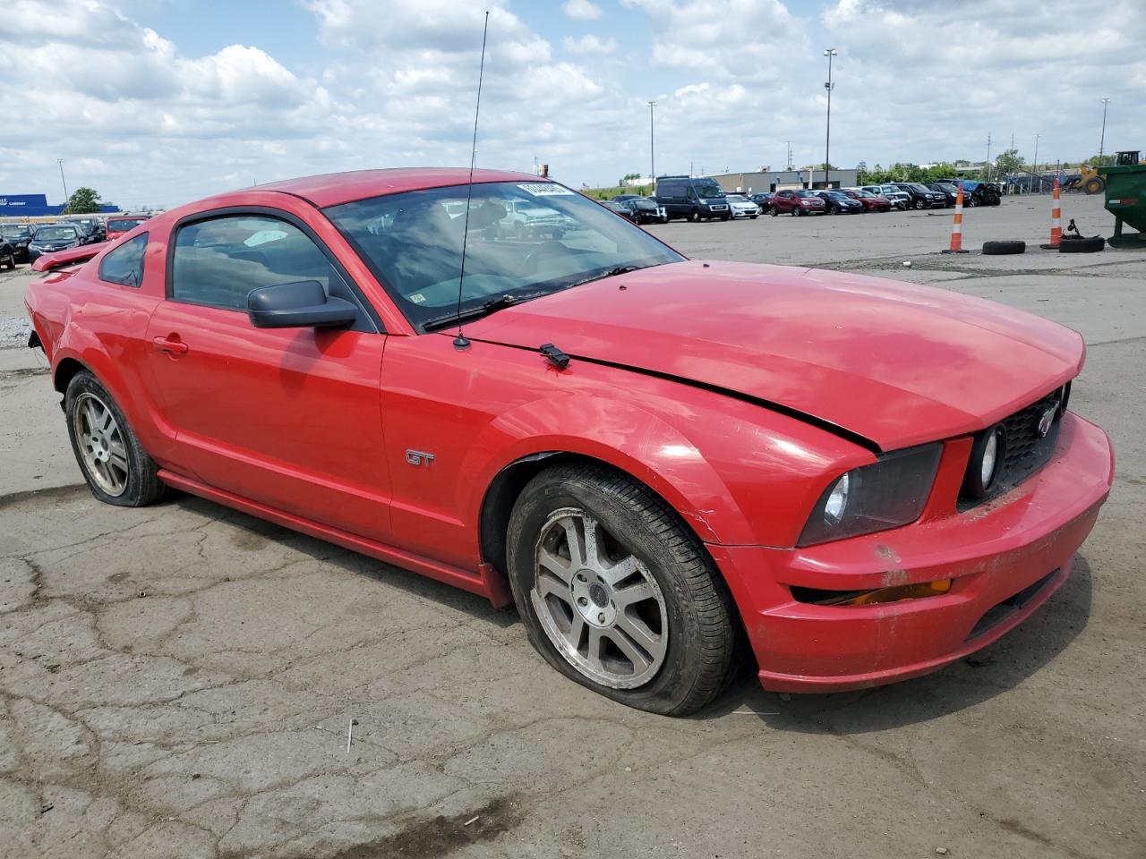 2005 FORD MUSTANG