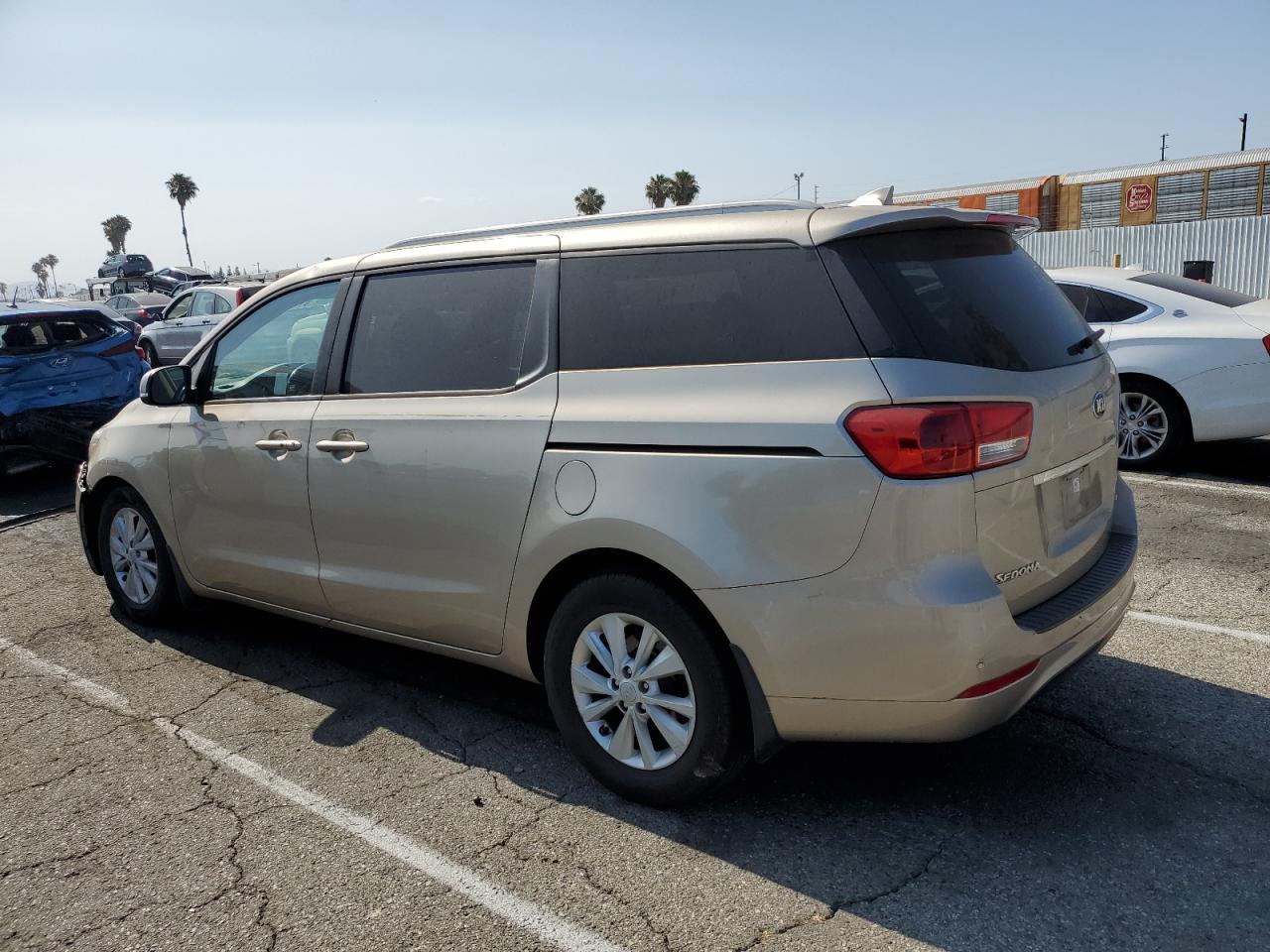 2016 KIA SEDONA