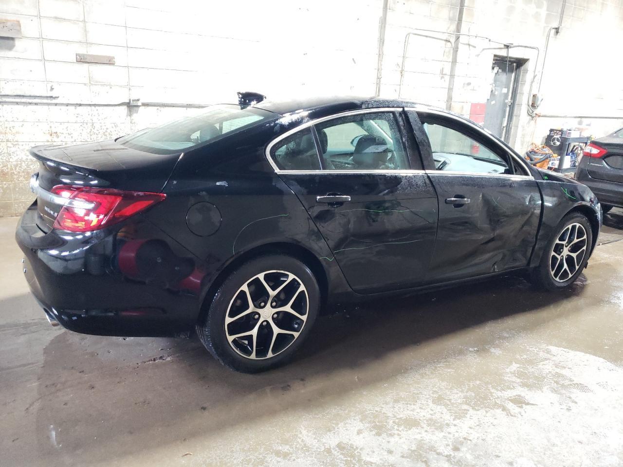 2017 BUICK Regal