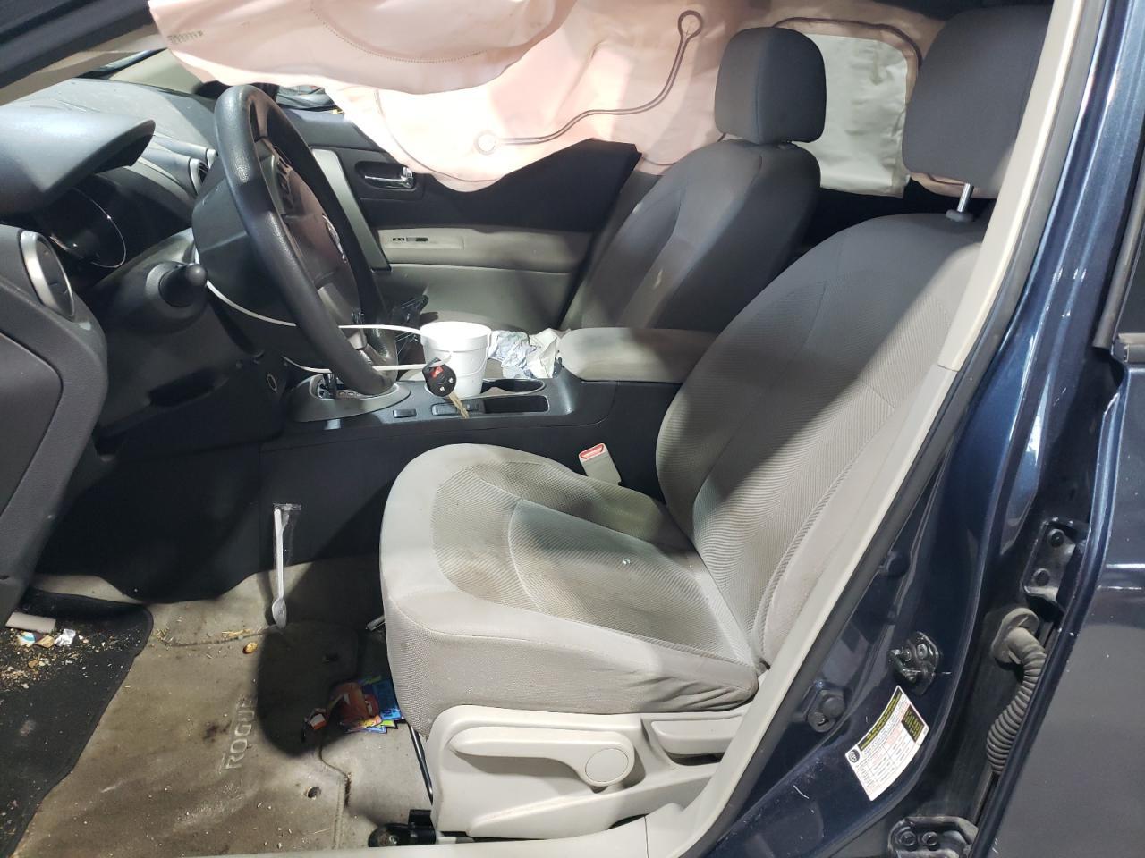 2015 NISSAN ROGUE