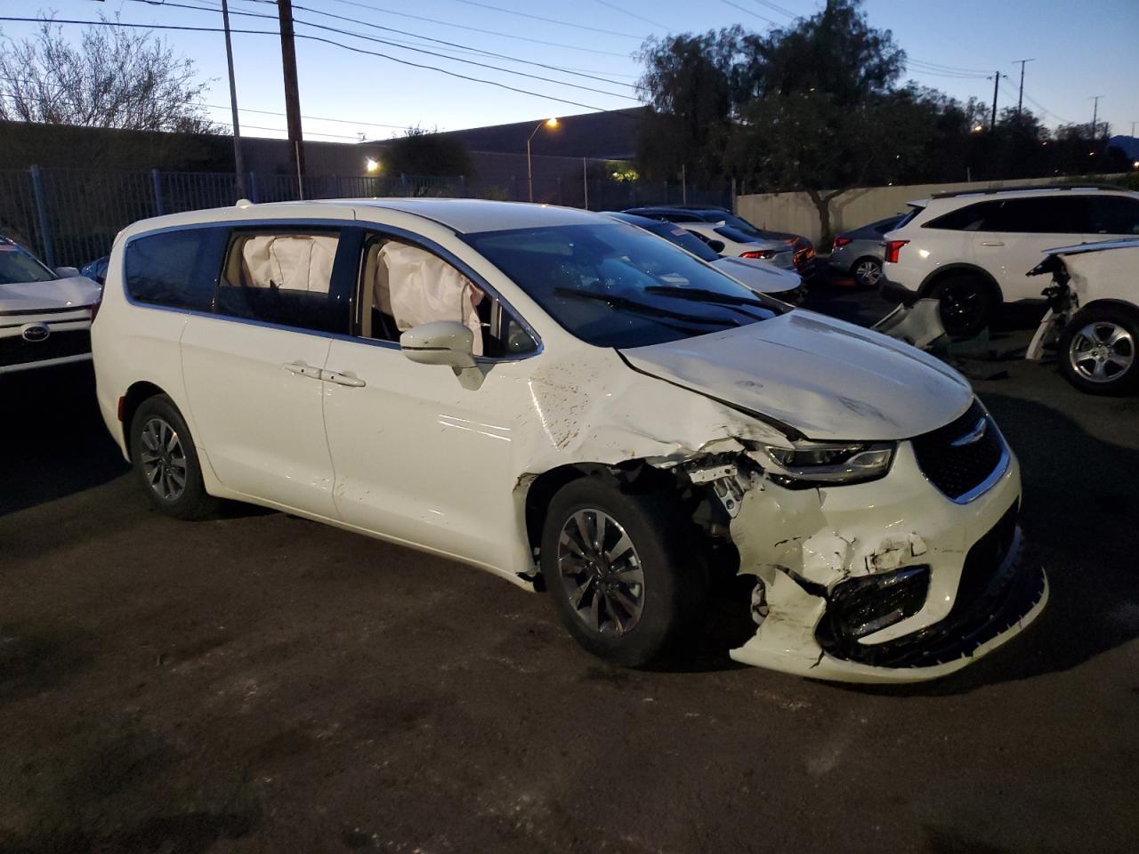 2022 CHRYSLER Pacifica