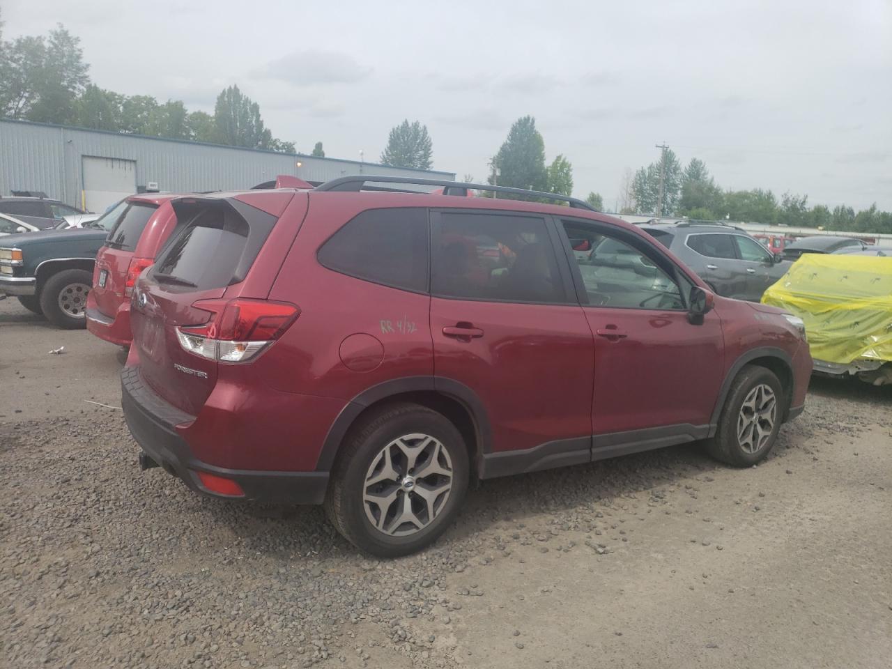 2020 SUBARU FORESTER