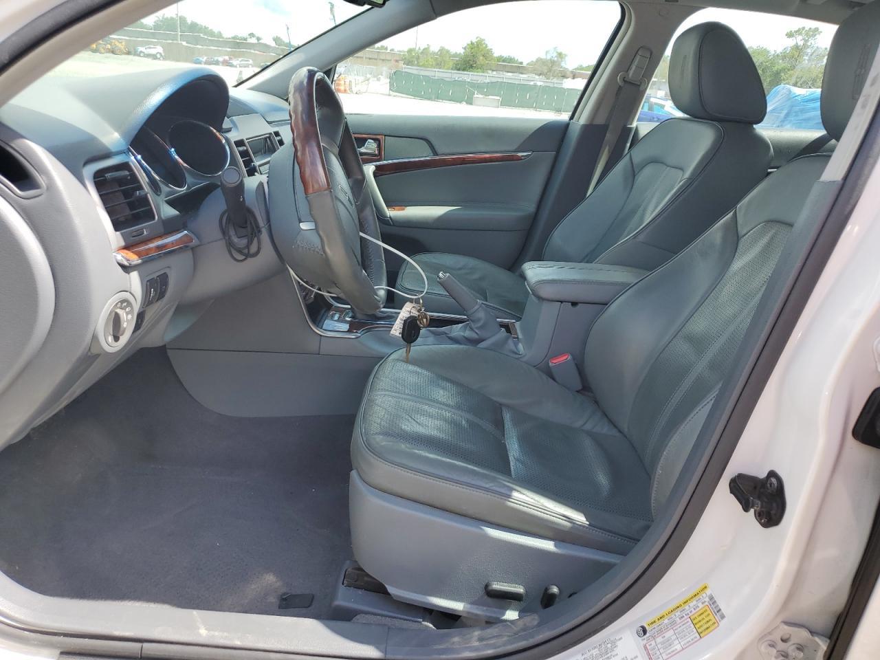 2010 LINCOLN MKZ