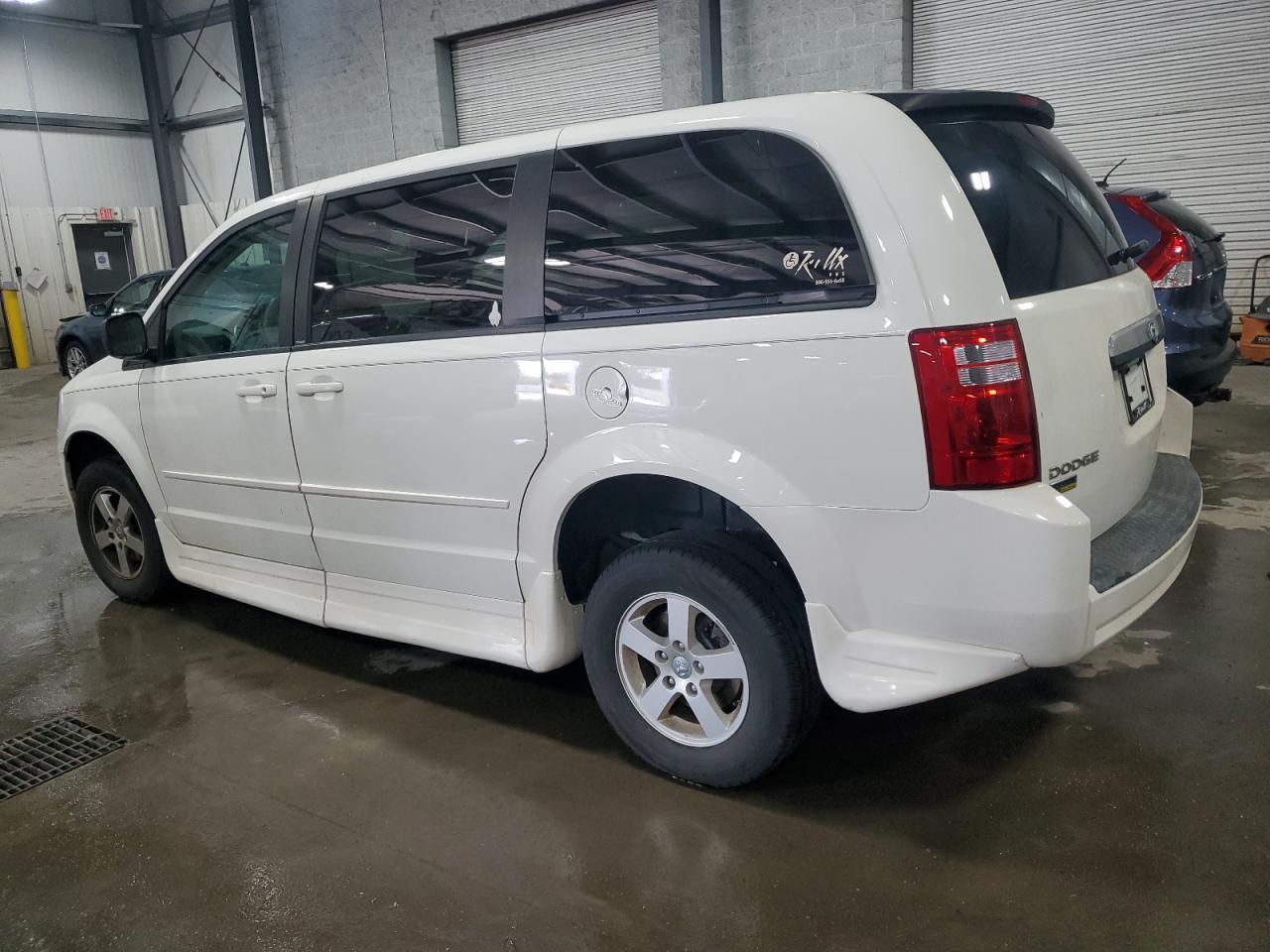 2010 DODGE CARAVAN
