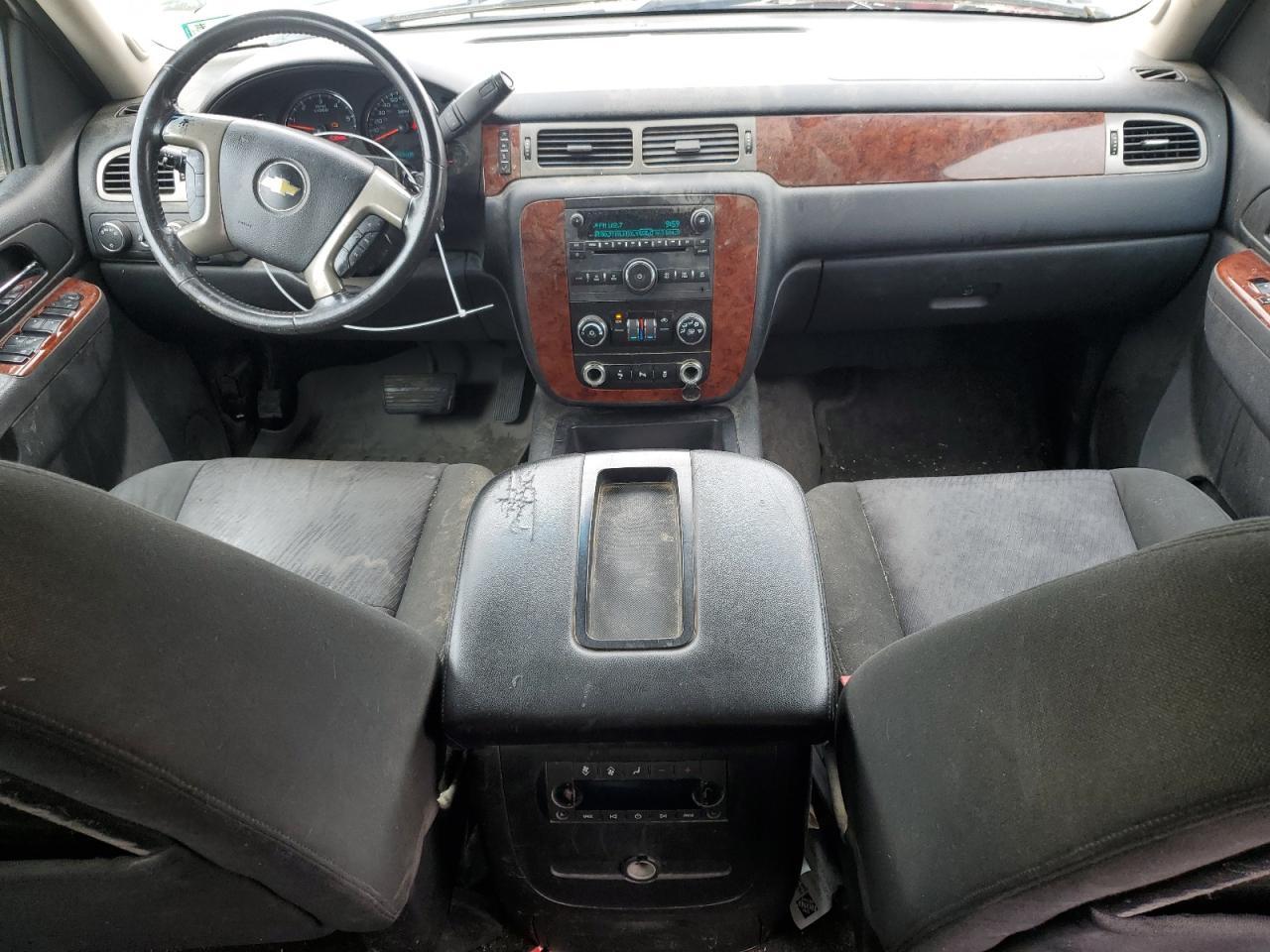 2014 CHEVROLET Suburban