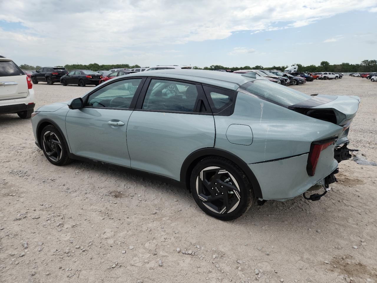 2025 KIA K4