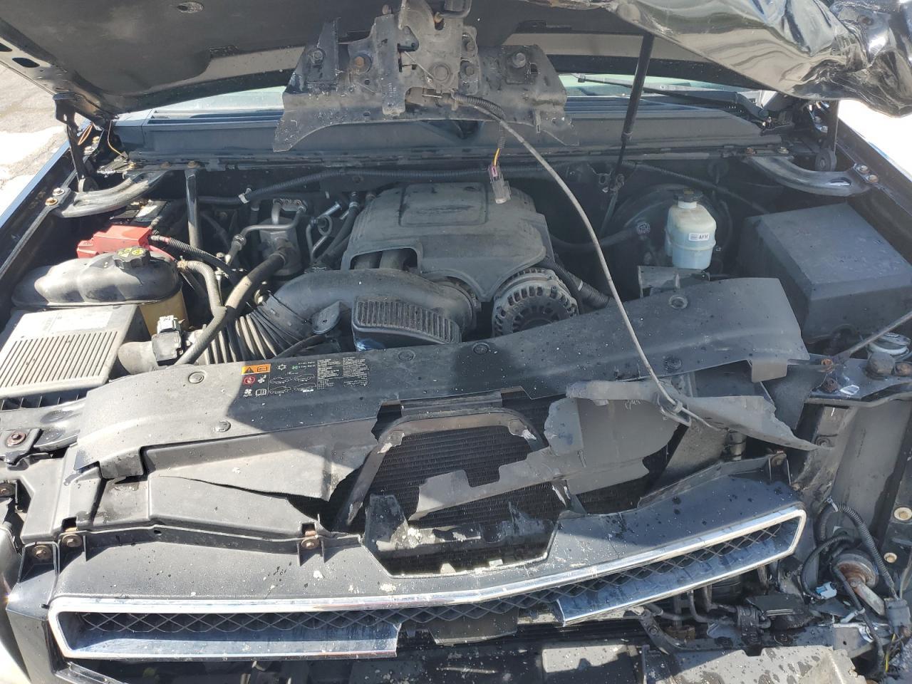 2011 CHEVROLET Suburban