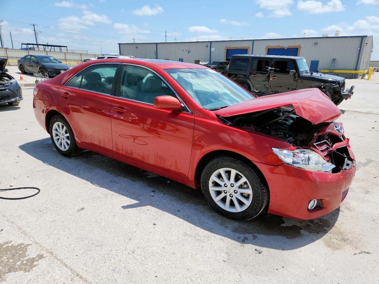 2011 TOYOTA CAMRY