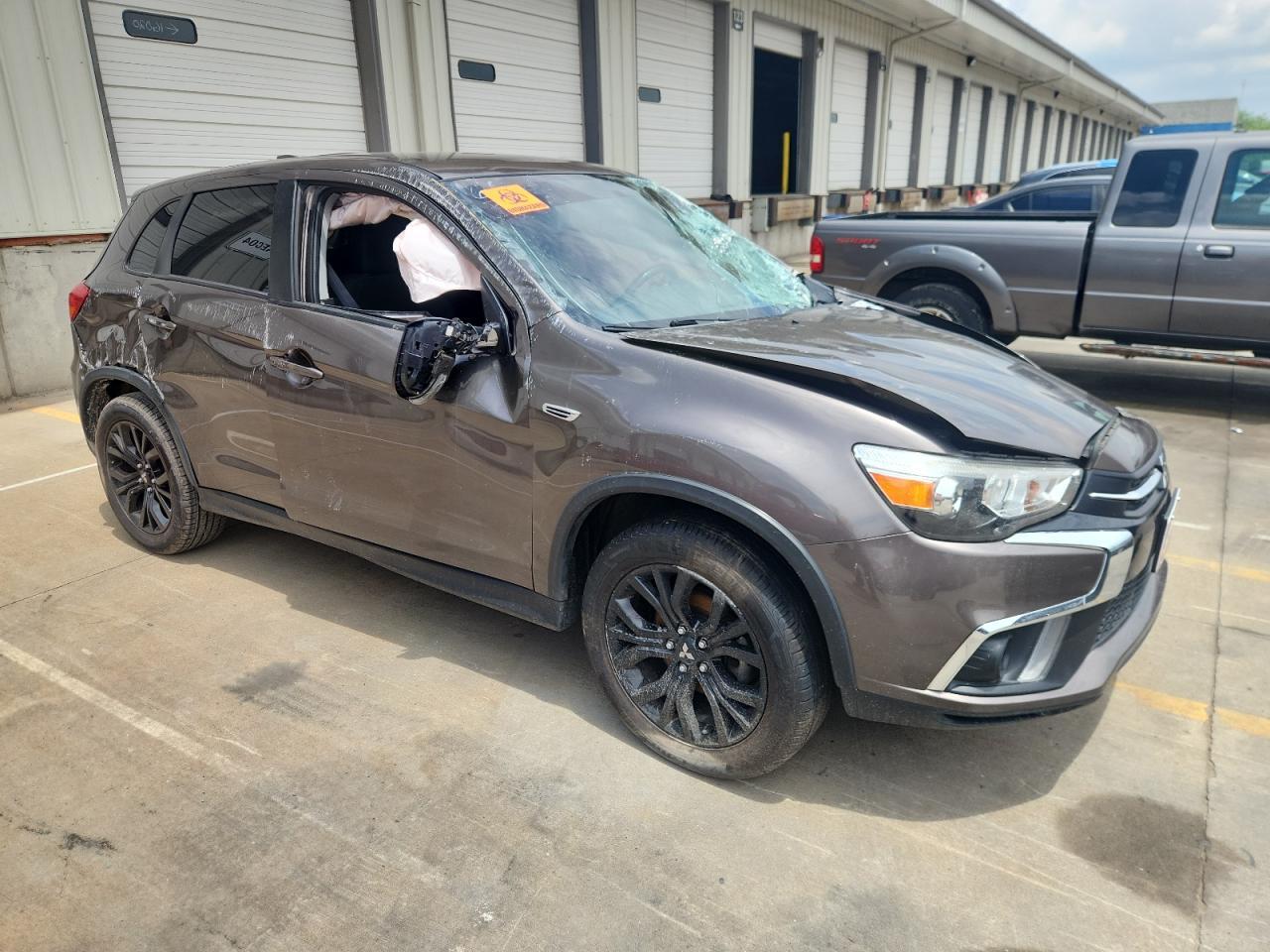 2019 MITSUBISHI outlander