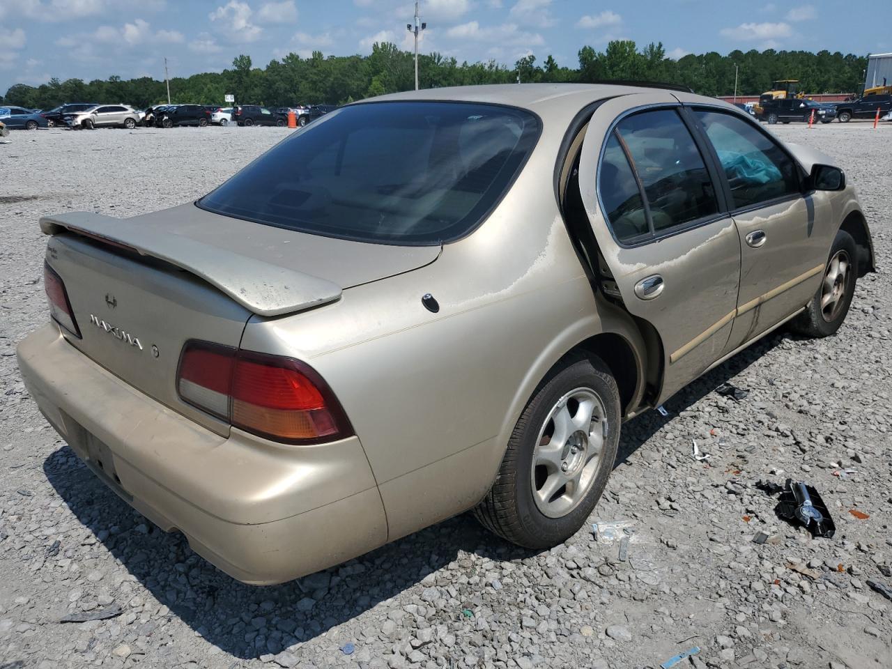 1998 NISSAN Maxima