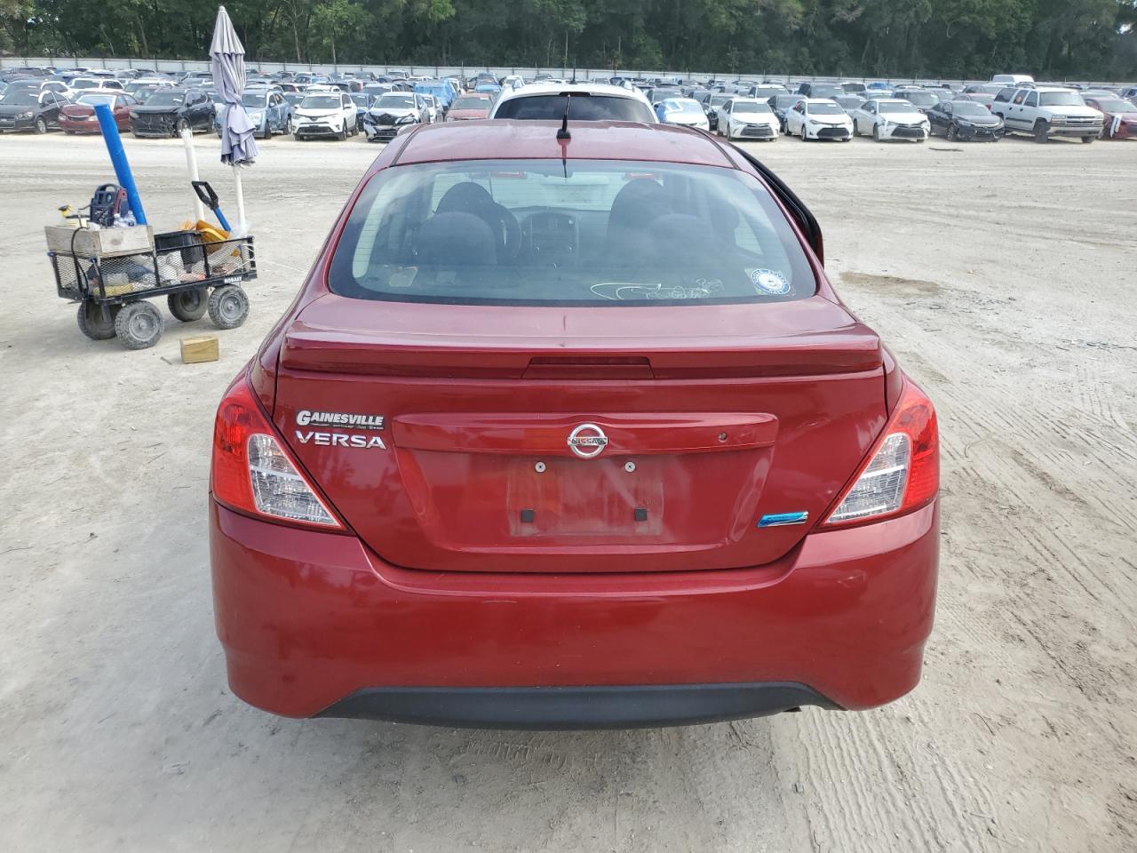 2015 NISSAN VERSA