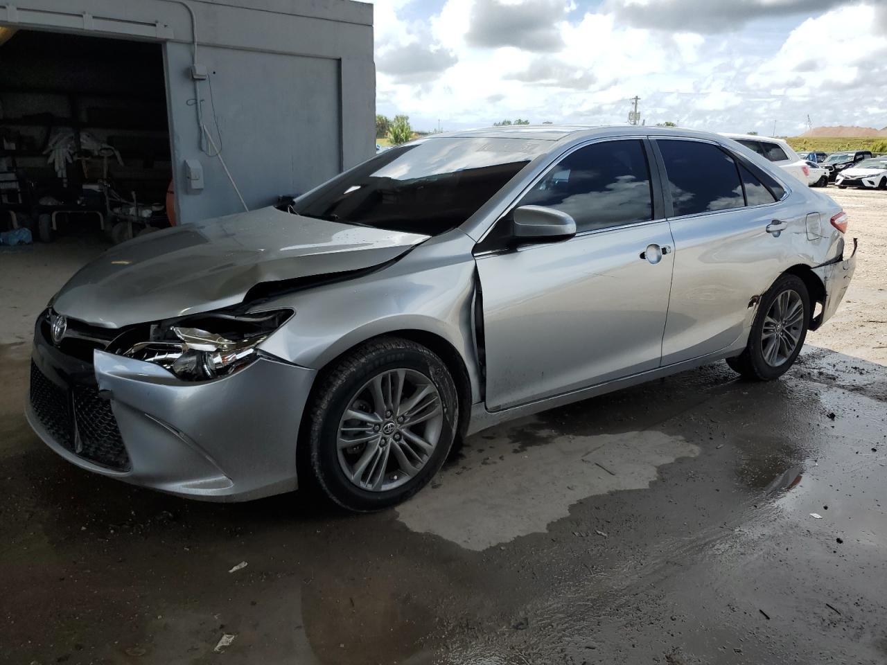 2015 TOYOTA CAMRY