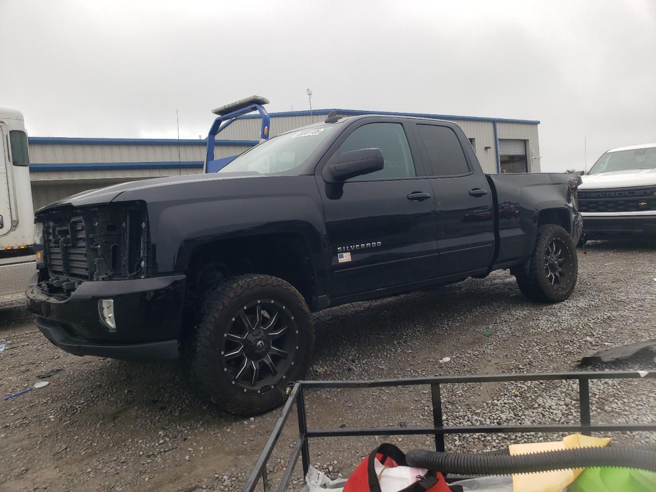 2017 CHEVROLET Silverado