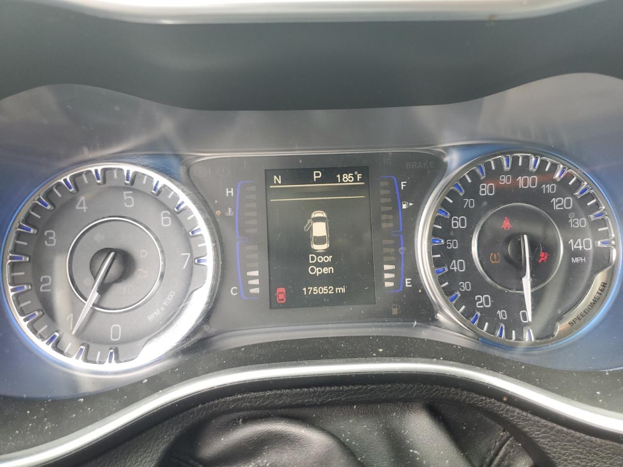 2015 CHRYSLER 200