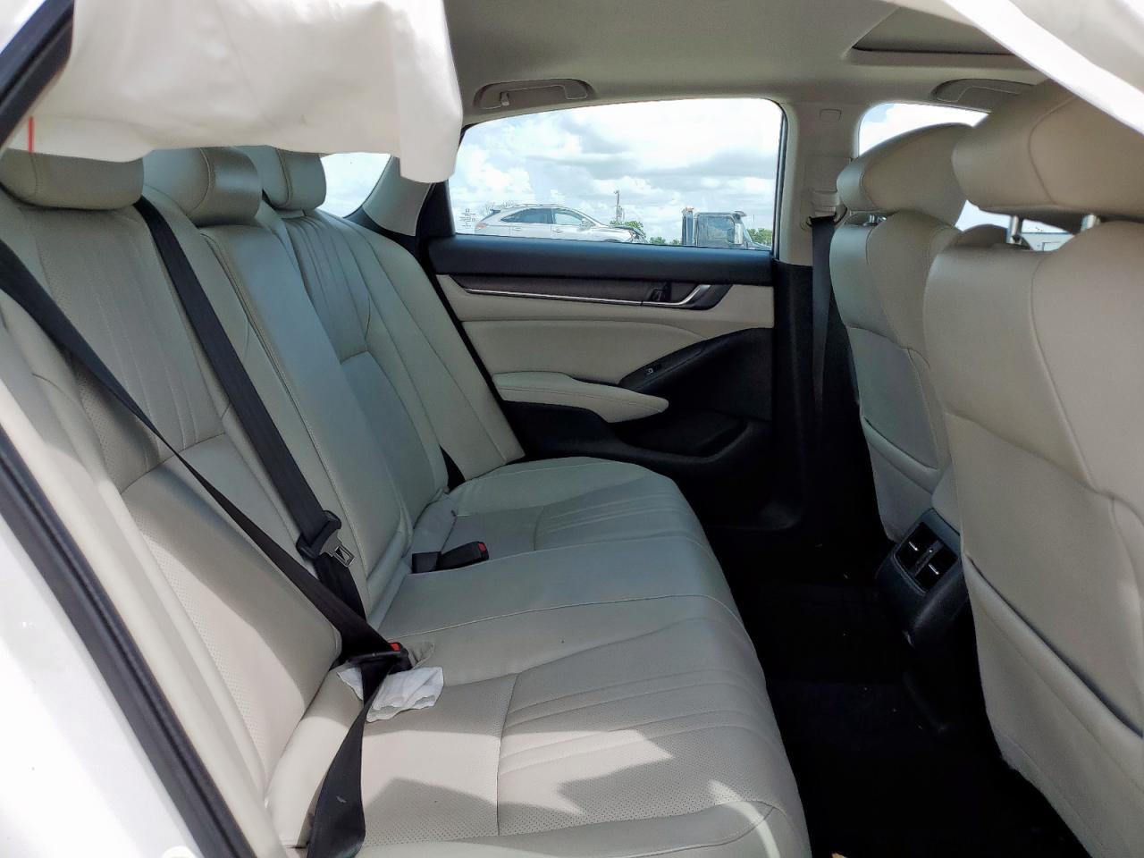 2018 HONDA ACCORD