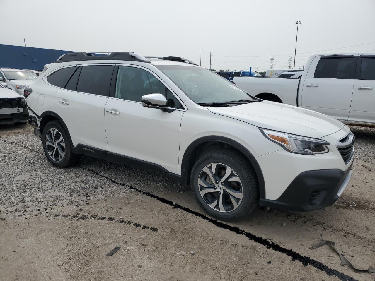 2021 SUBARU Outback